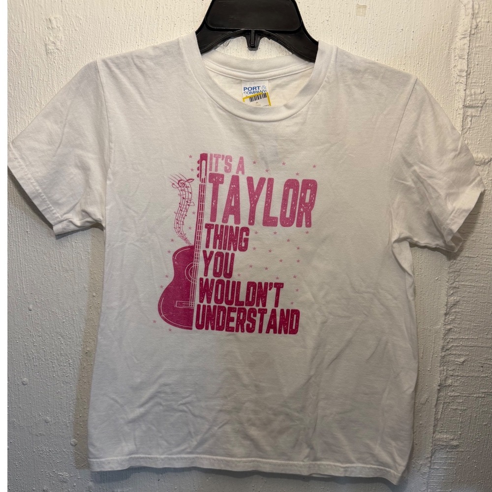 Port & Company Kids White Taylor Thing Music Guitar Graphic T-Shirt Size 9-10